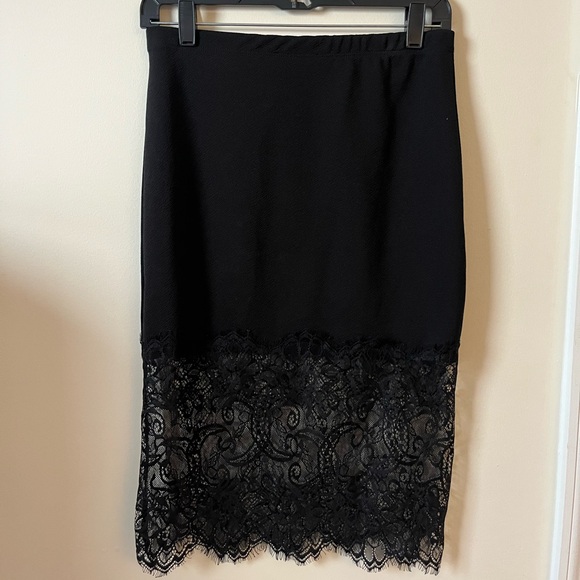 The Vintage Shop Womens Black Lace Hem Midi Skirt Size Large Stretch Waist - Picture 3 of 3